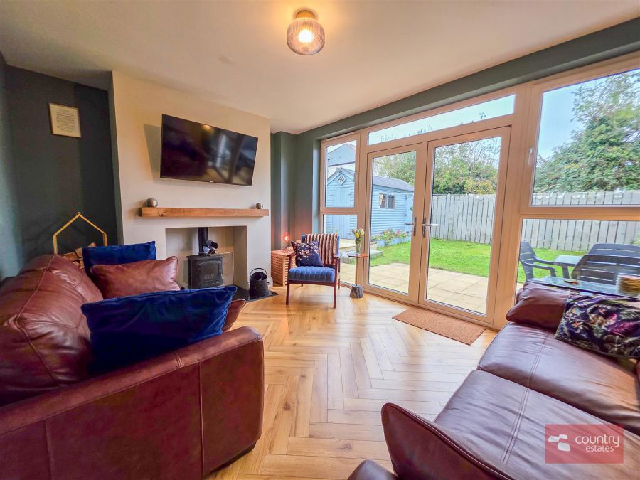 32 Hartley Hall Green