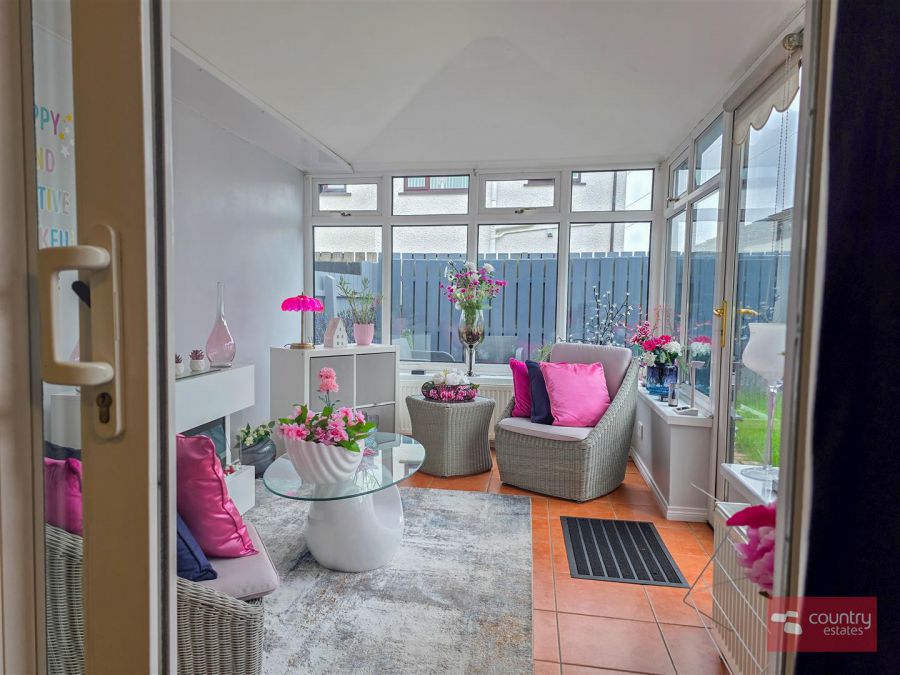 16 Glencraig Gardens
