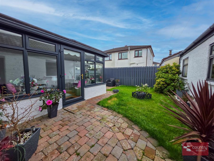 16 Glencraig Gardens 16 Glencraig Gardens