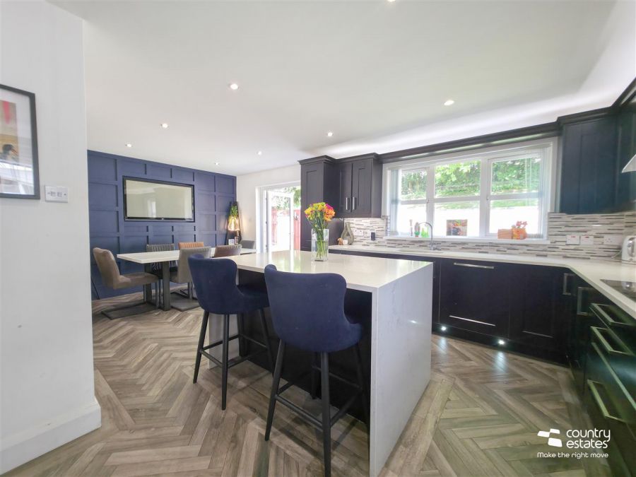 25 Rogan Manor