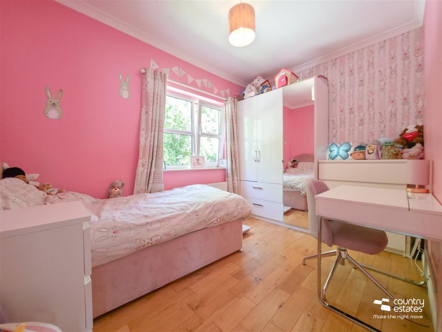 25 Rogan Manor