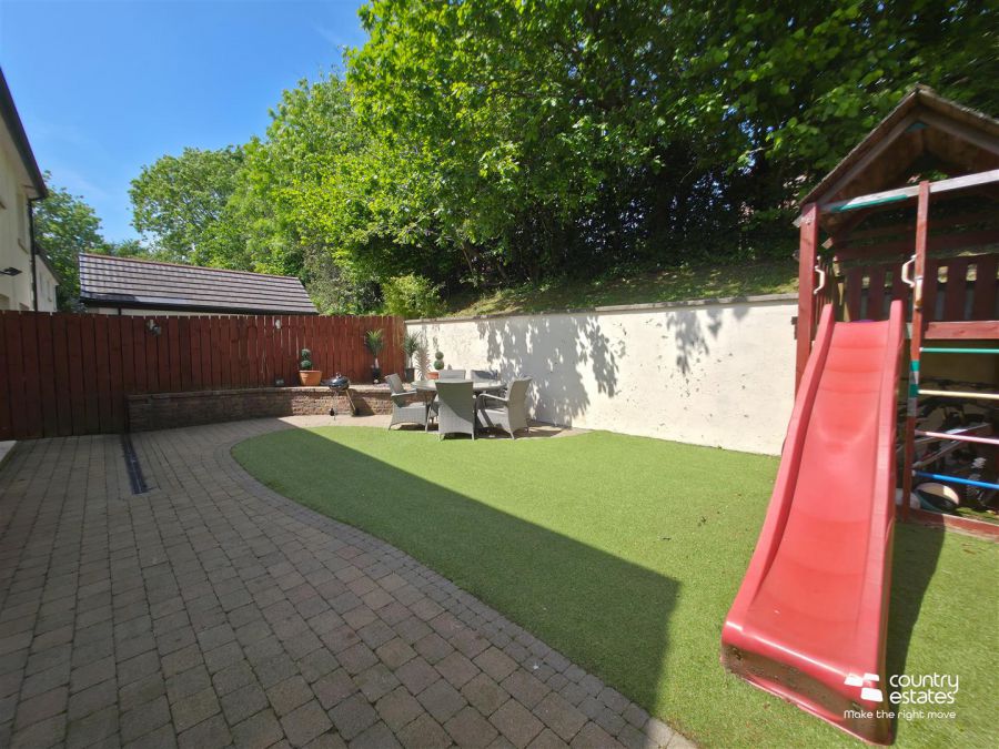 25 Rogan Manor