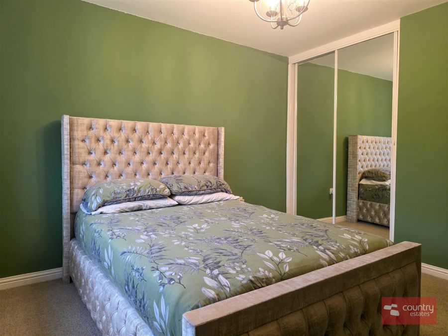 9 Glenmount Courtyard 9 Glenmount Courtyard
