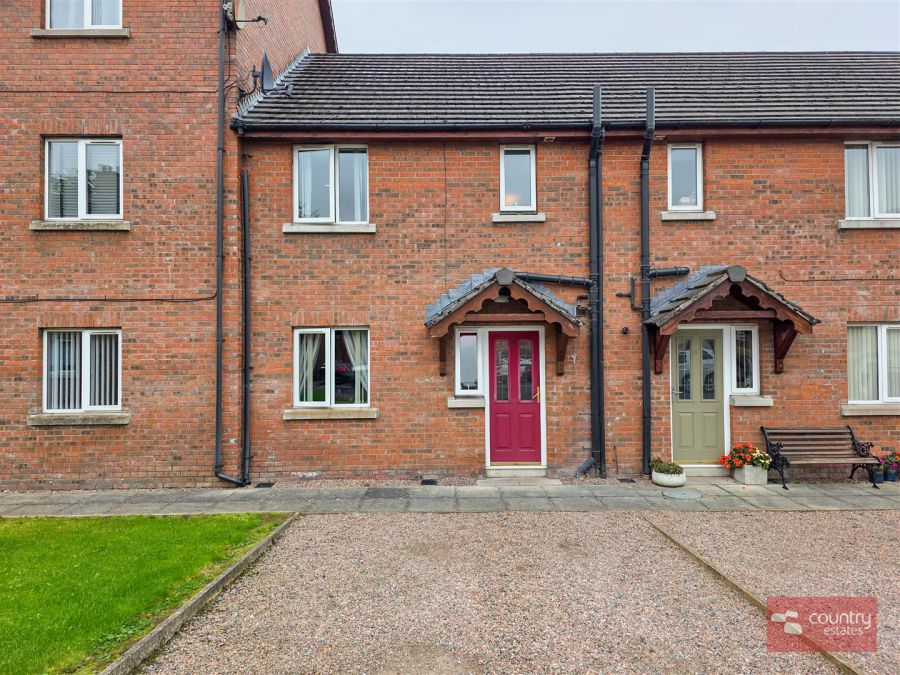 9 Glenmount Courtyard