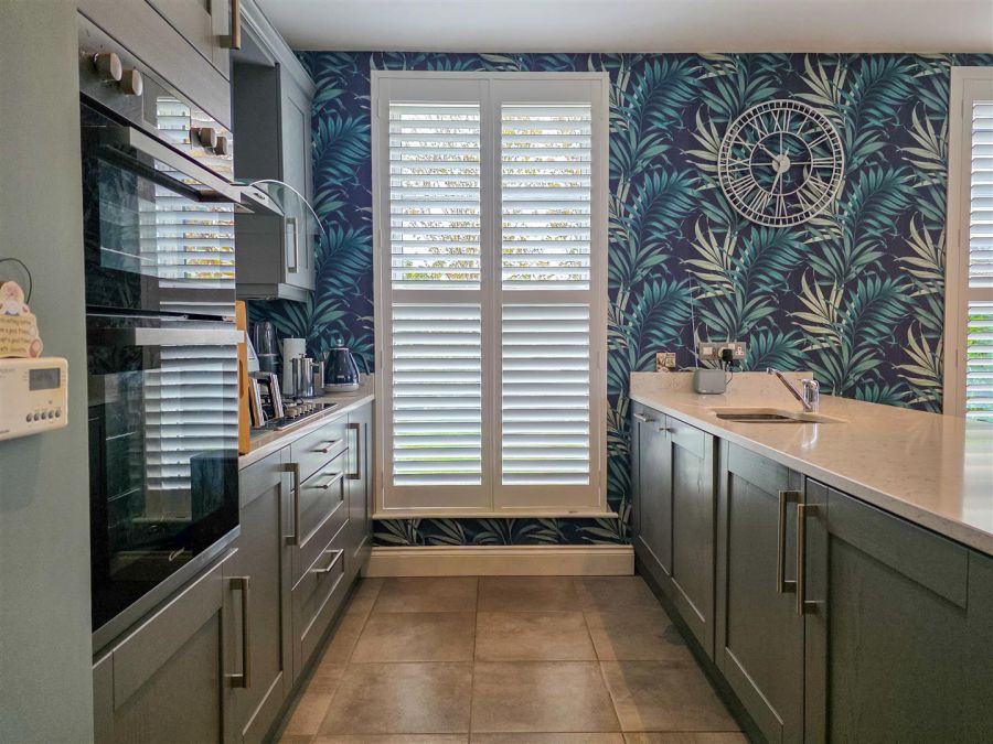 2 Hartley Hall Close