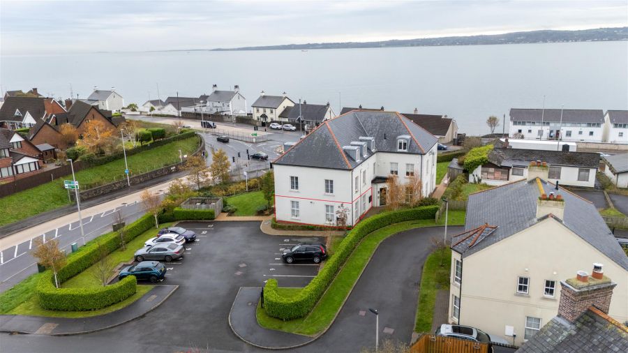 2 Hartley Hall Close