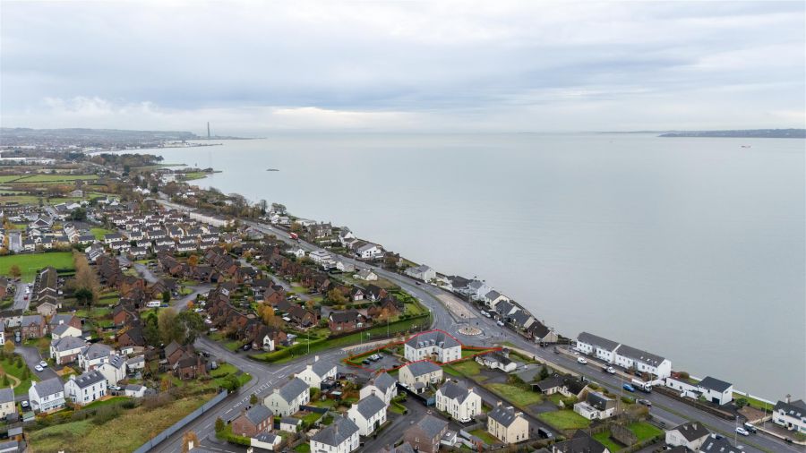 2 Hartley Hall Close