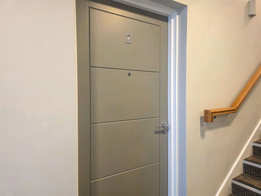 2 Hartley Hall Close