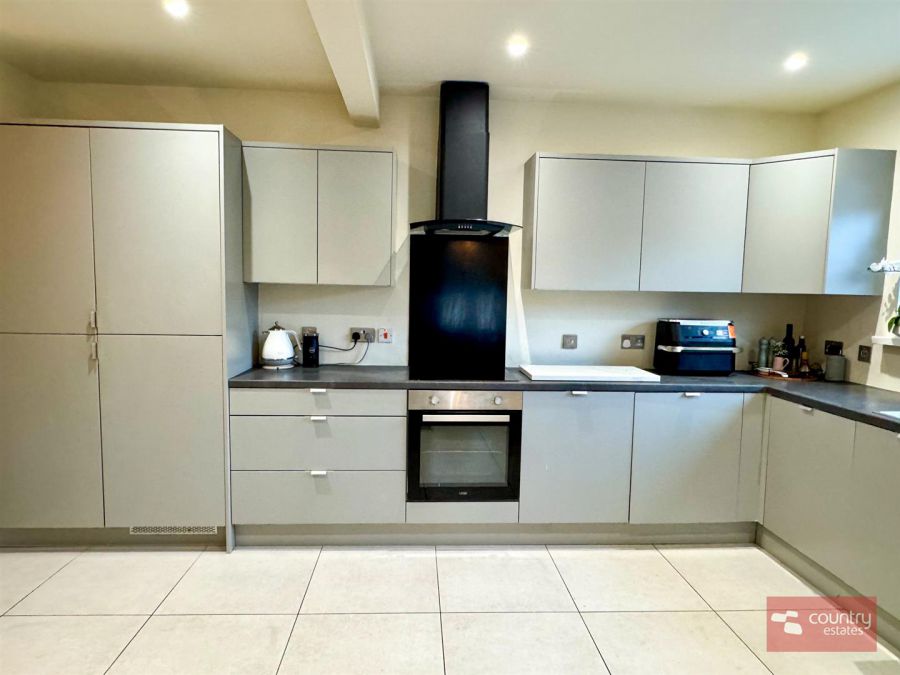 9 Glenkeen Avenue 9 Glenkeen Avenue