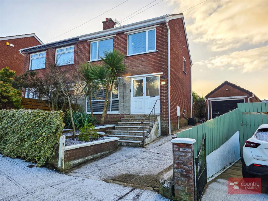 11 Burnthill Gardens