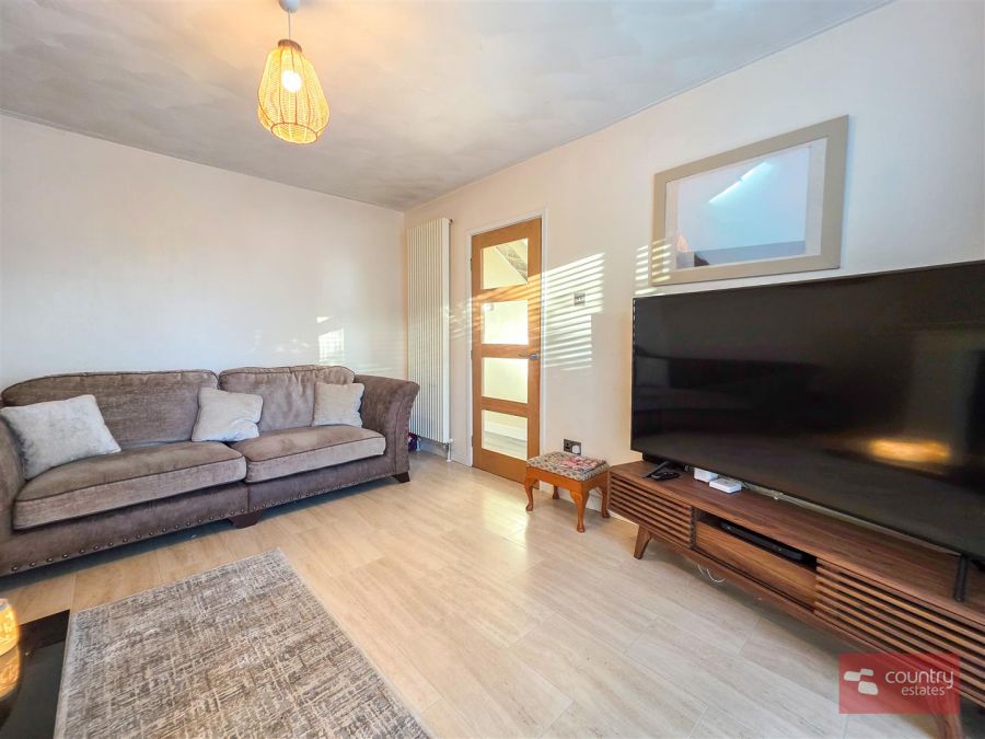 11 Burnthill Gardens