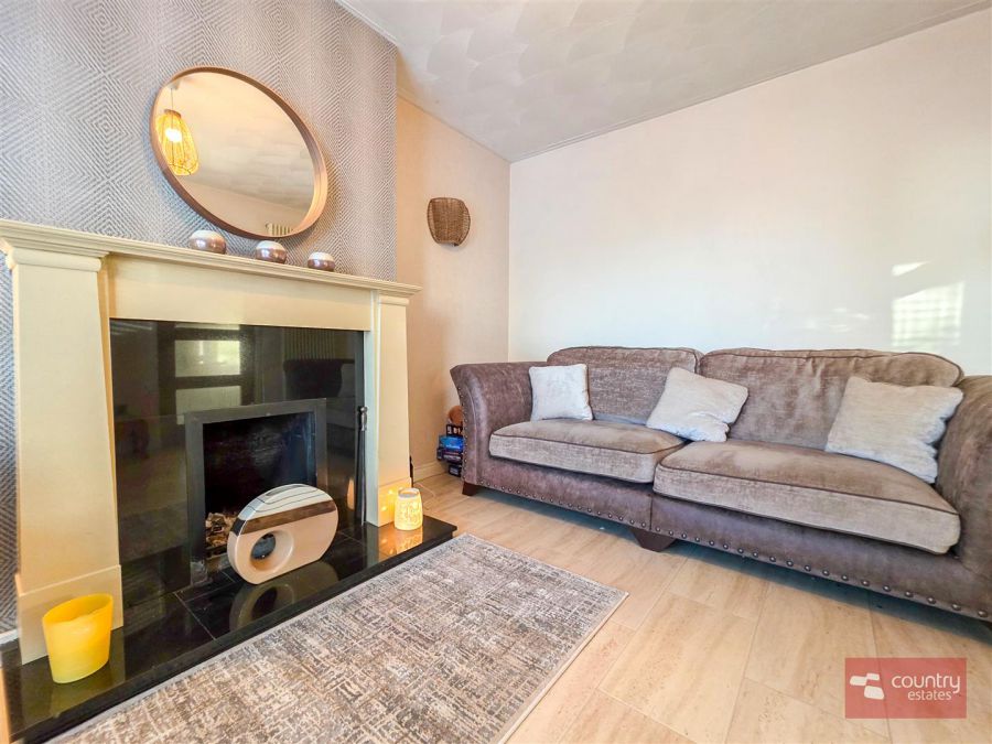 11 Burnthill Gardens