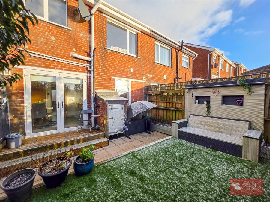 11 Burnthill Gardens