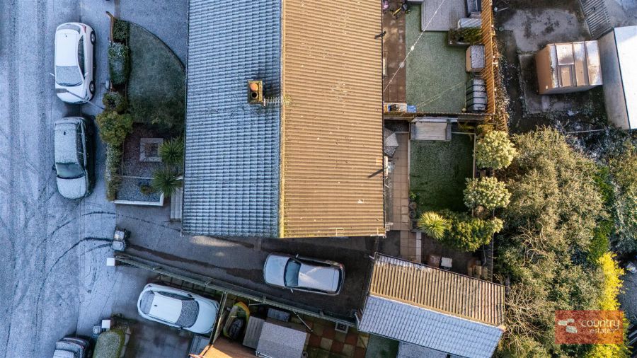 11 Burnthill Gardens