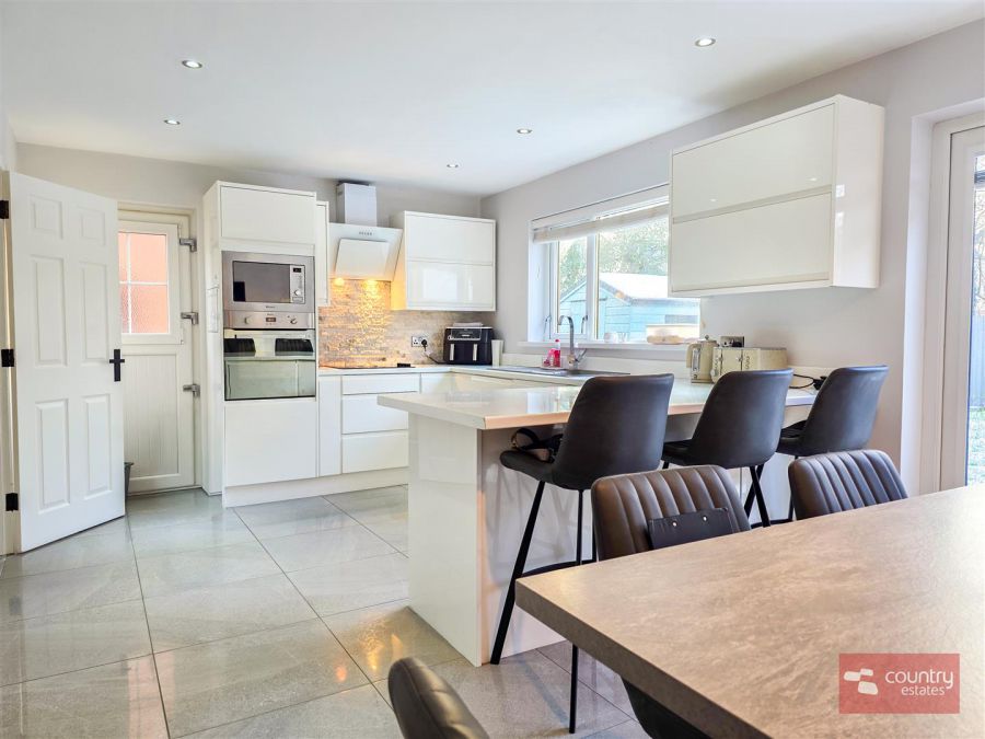 35 Glenabbey Crescent