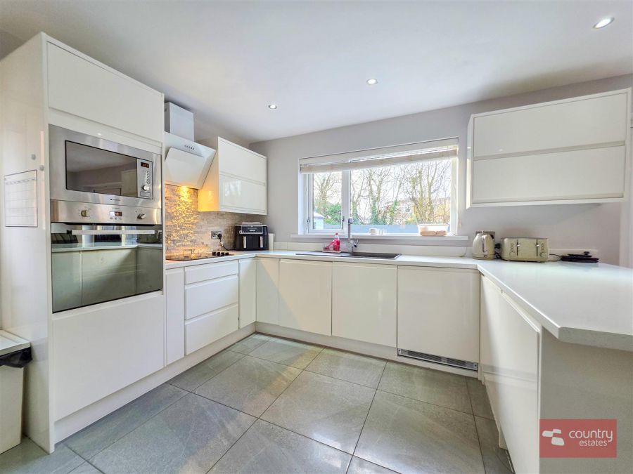 35 Glenabbey Crescent