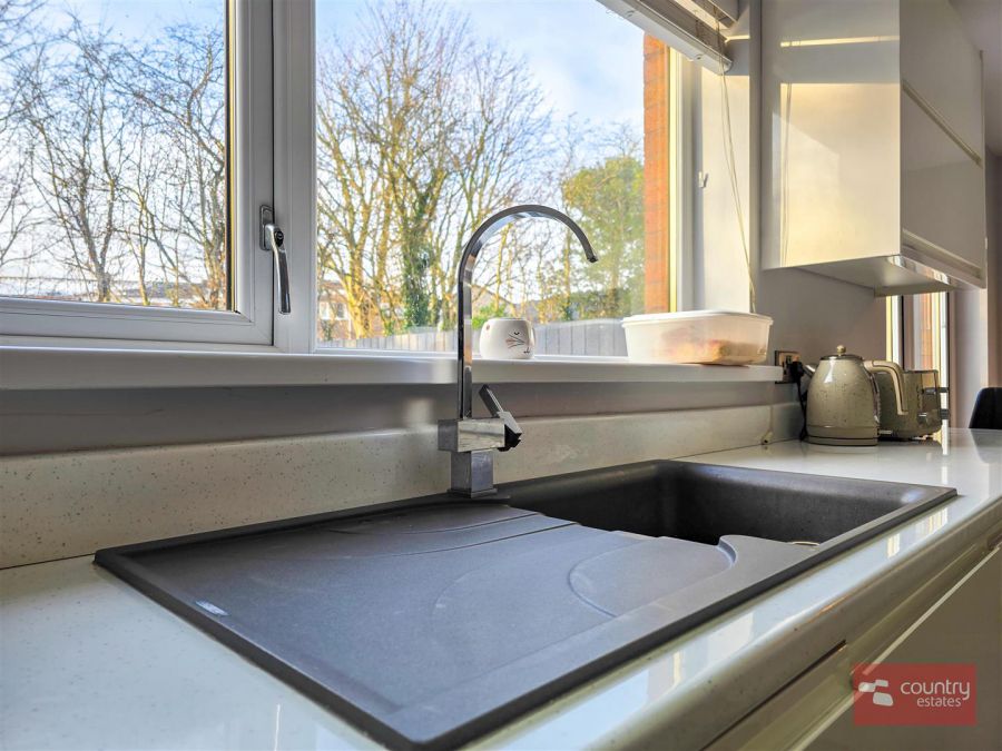 35 Glenabbey Crescent