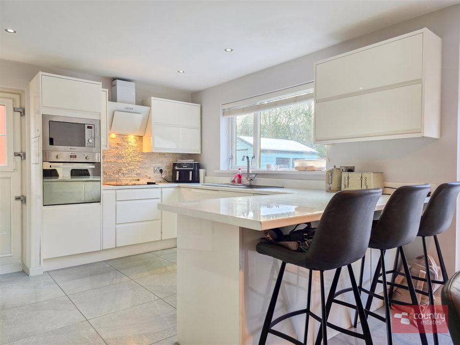 35 Glenabbey Crescent