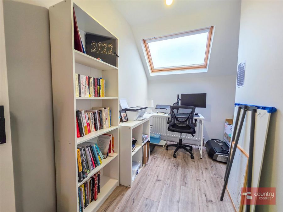 35 Glenabbey Crescent