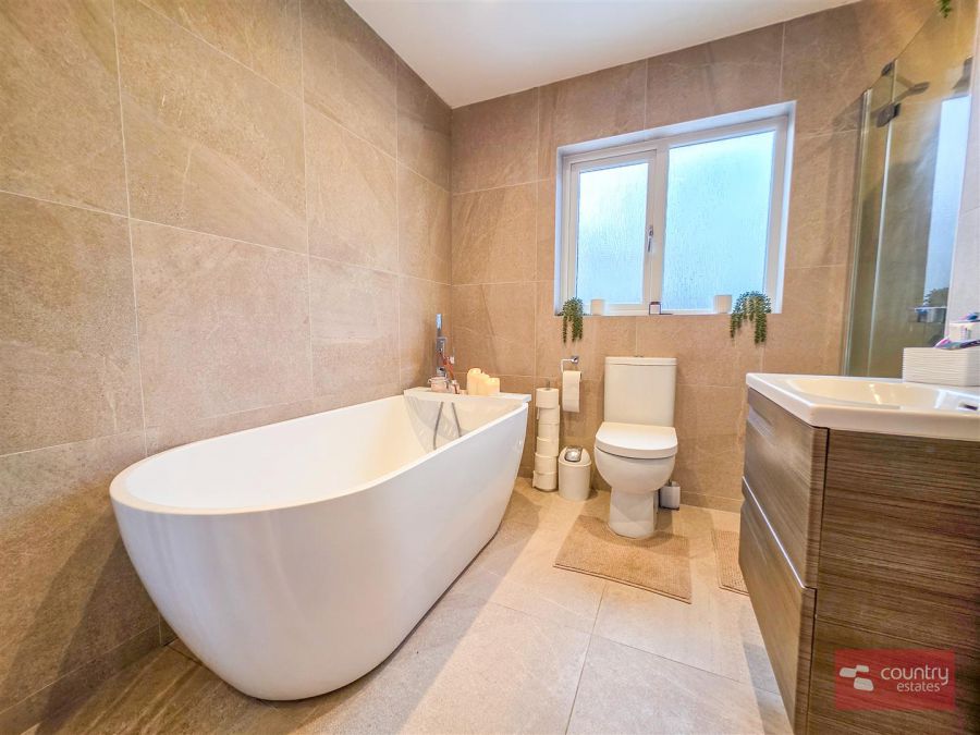 35 Glenabbey Crescent