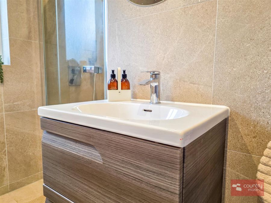 35 Glenabbey Crescent