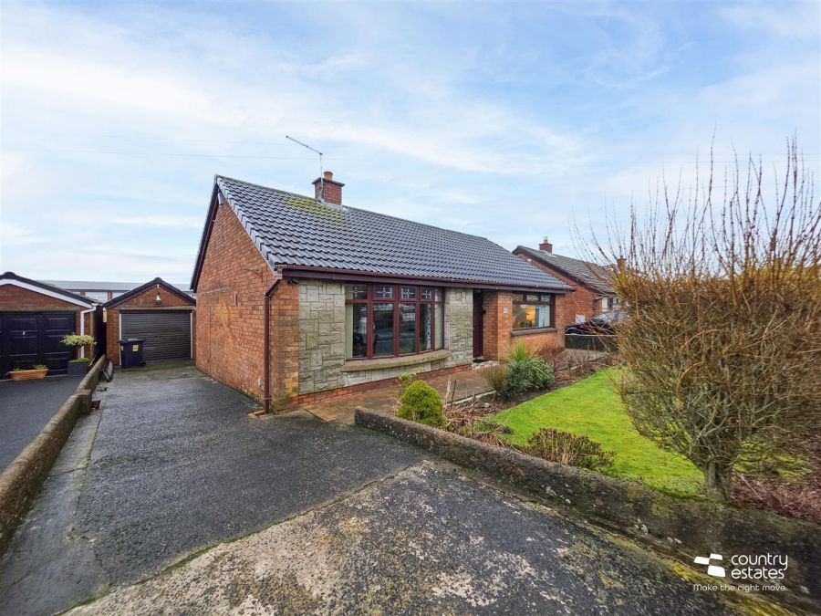 11 Carnhill Crescent