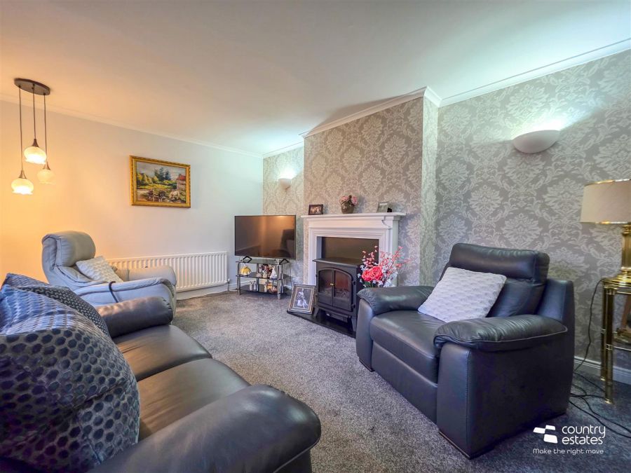 11 Carnhill Crescent