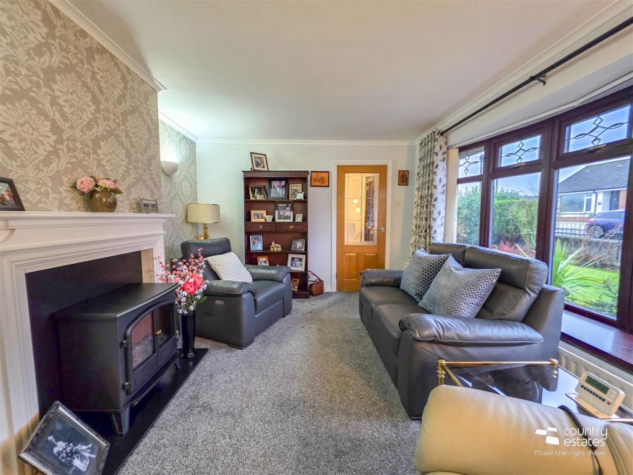 11 Carnhill Crescent