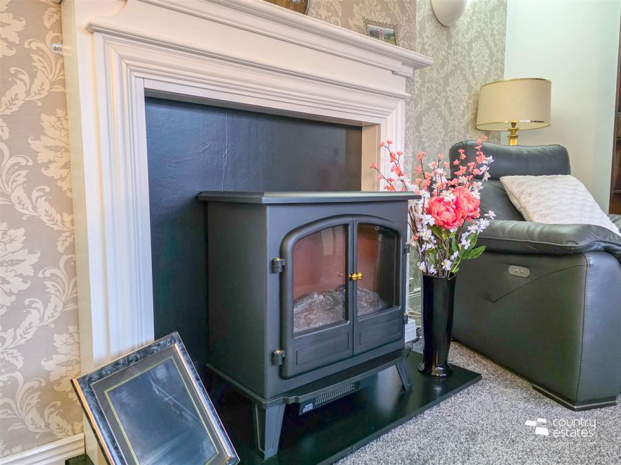 11 Carnhill Crescent