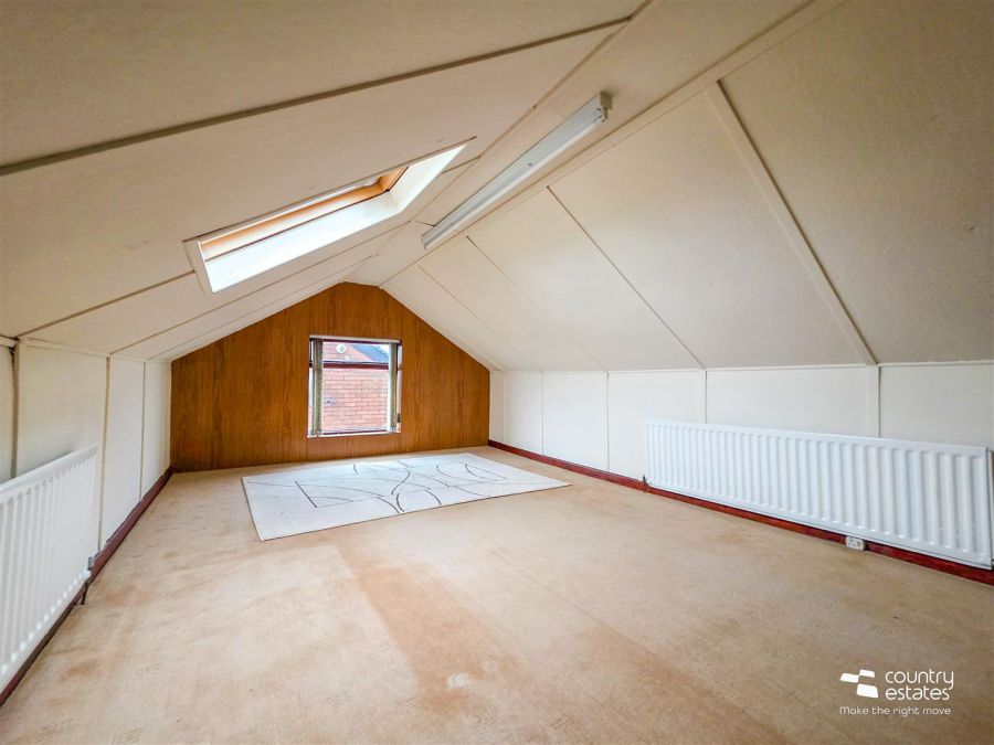 11 Carnhill Crescent