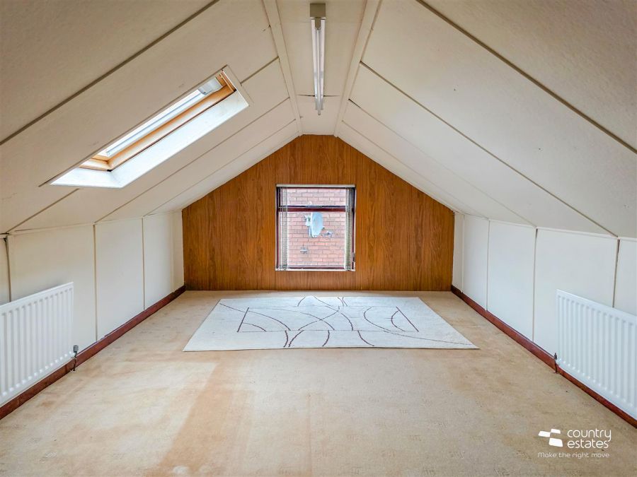 11 Carnhill Crescent