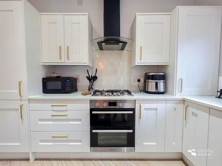 3 Bashford Park Hill