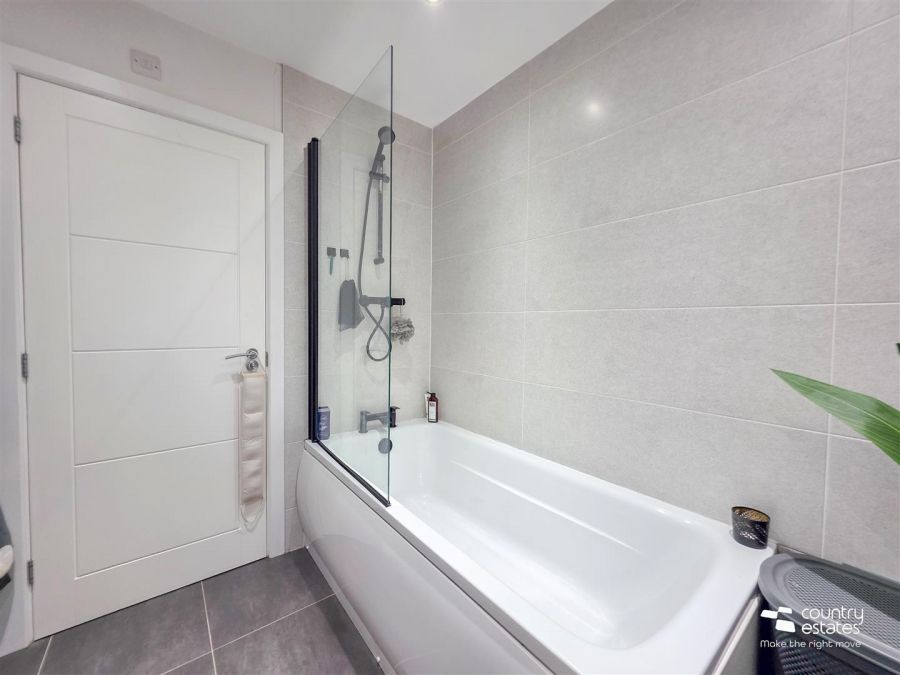 3 Bashford Park Hill