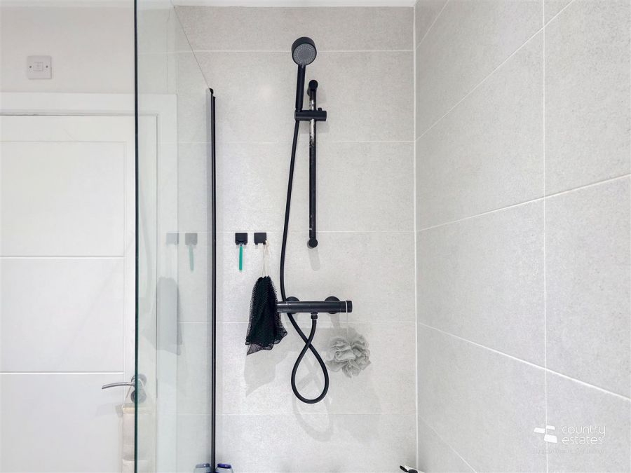 3 Bashford Park Hill