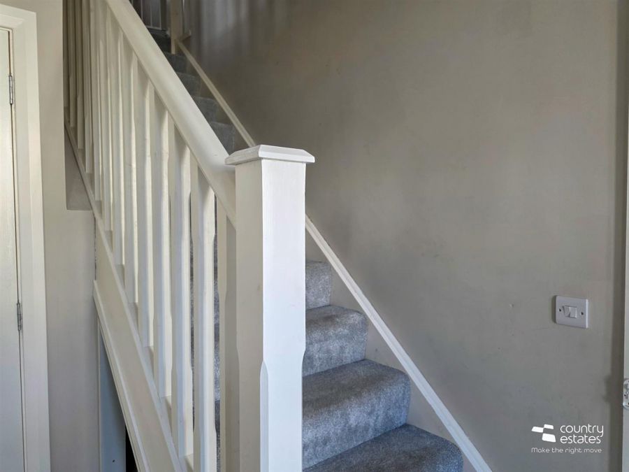 10 Ashbourne Manor Square