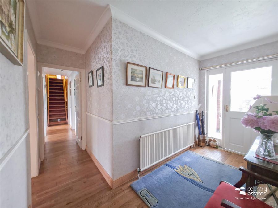 29 Glenwell Gardens