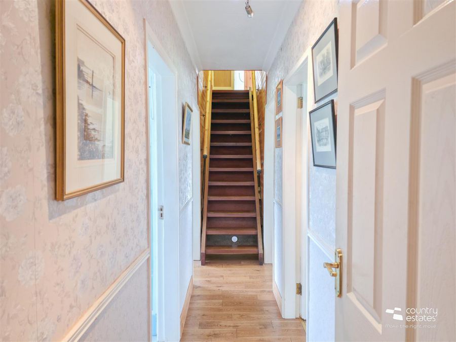 29 Glenwell Gardens