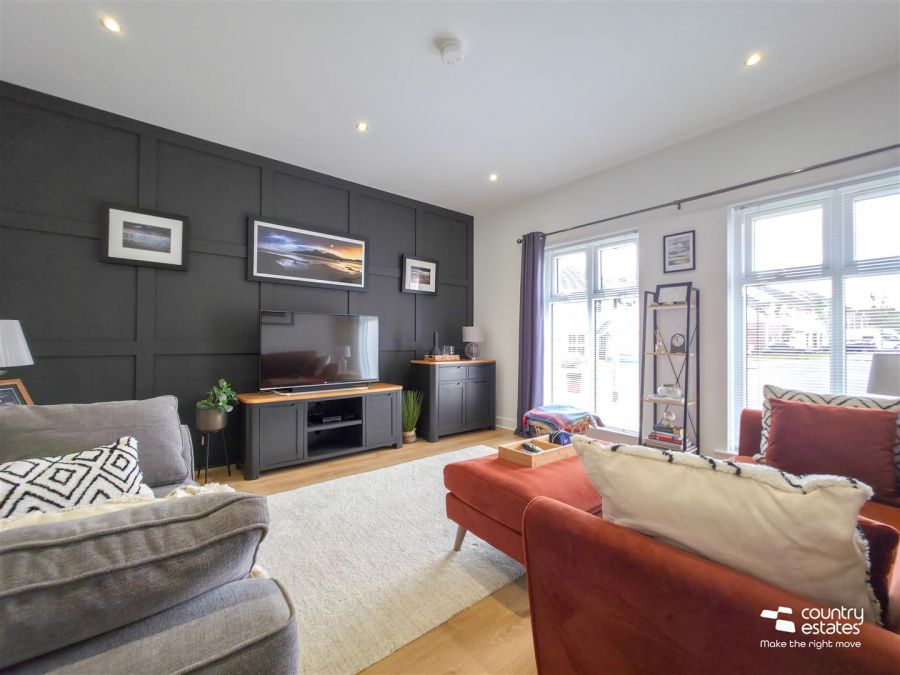 134 Farm Lodge Park
