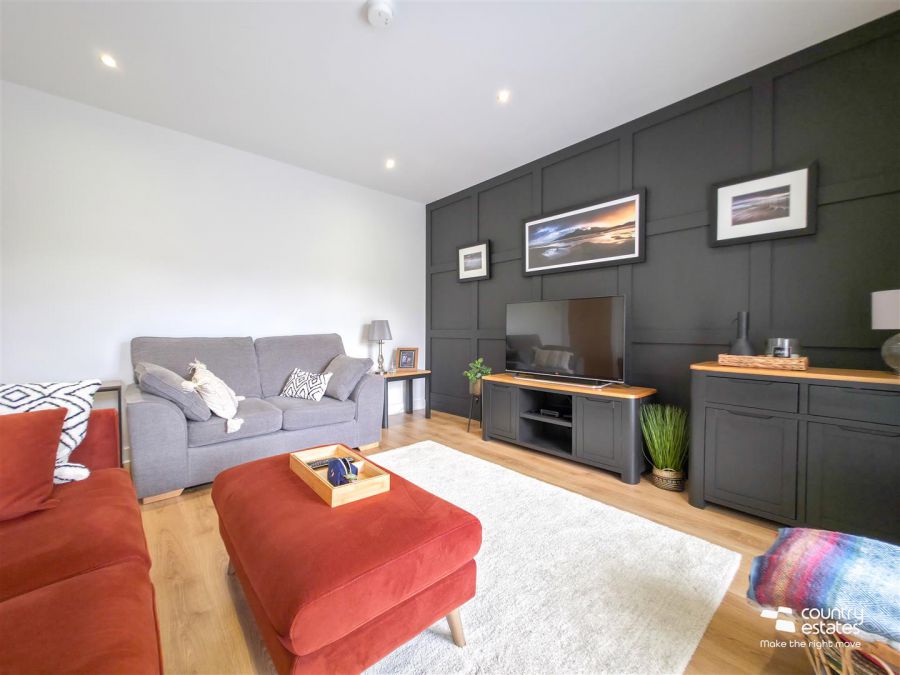 134 Farm Lodge Park