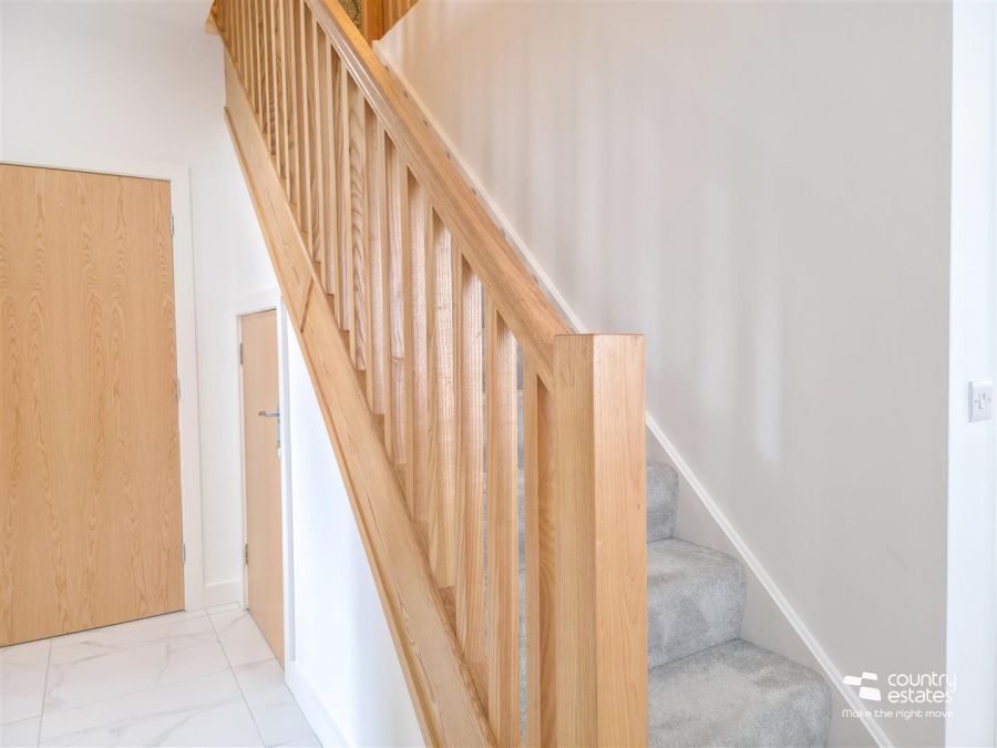 134 Farm Lodge Park