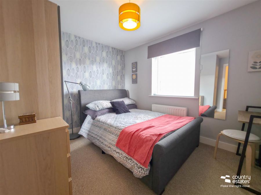 134 Farm Lodge Park