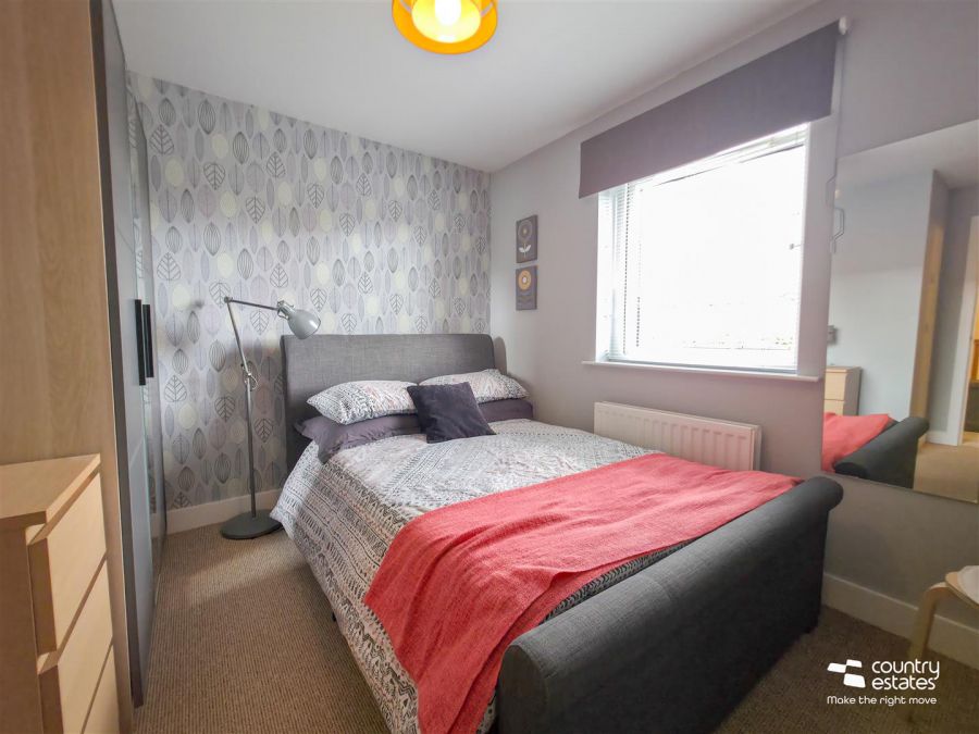 134 Farm Lodge Park