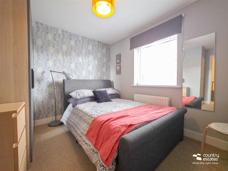 134 Farm Lodge Park