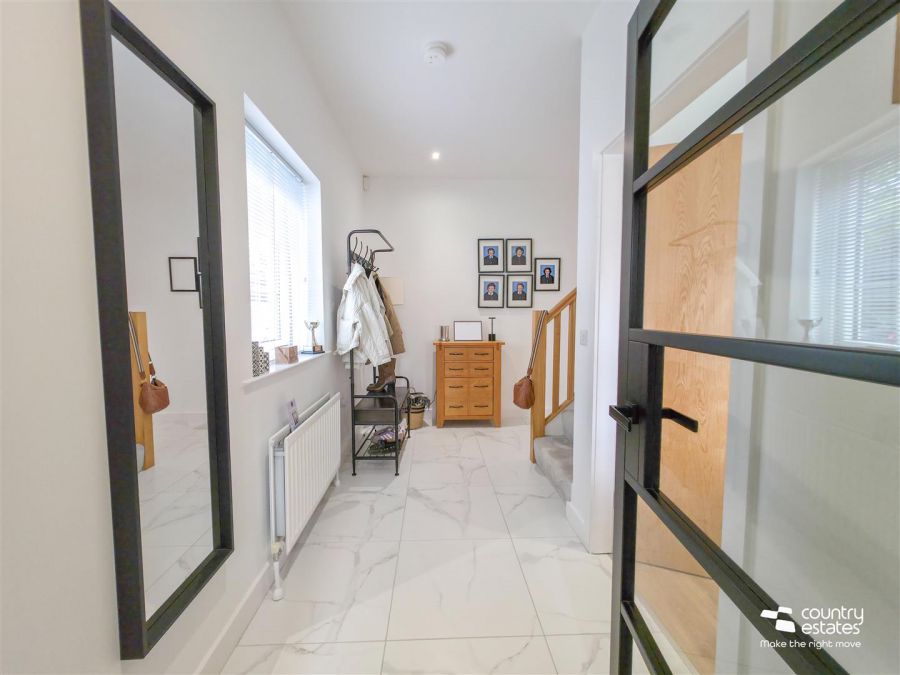134 Farm Lodge Park