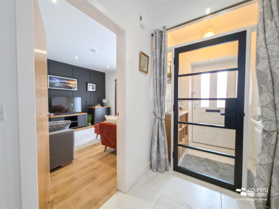 134 Farm Lodge Park