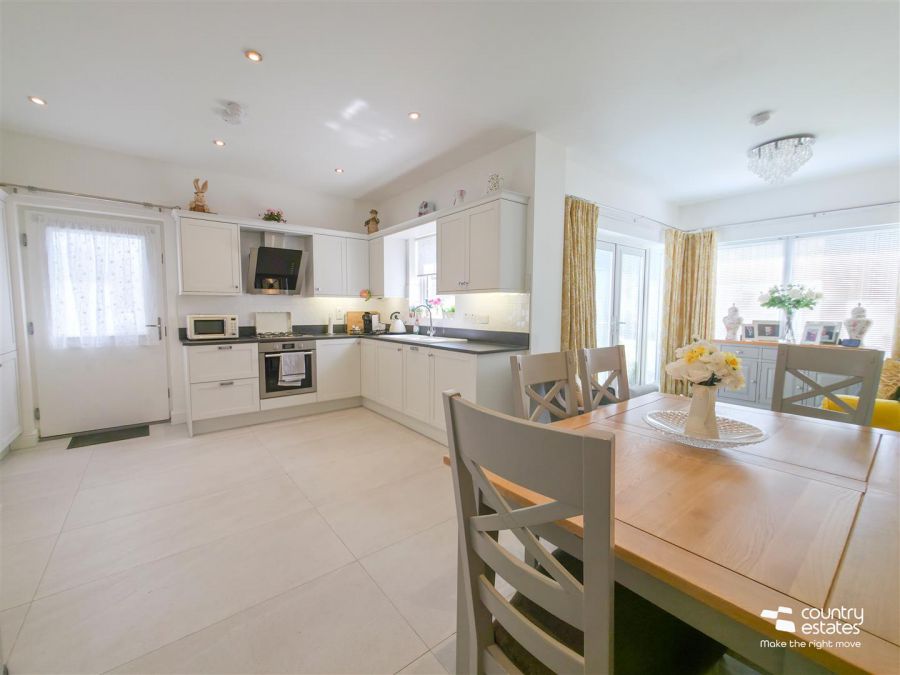 7 Blackrock Crescent