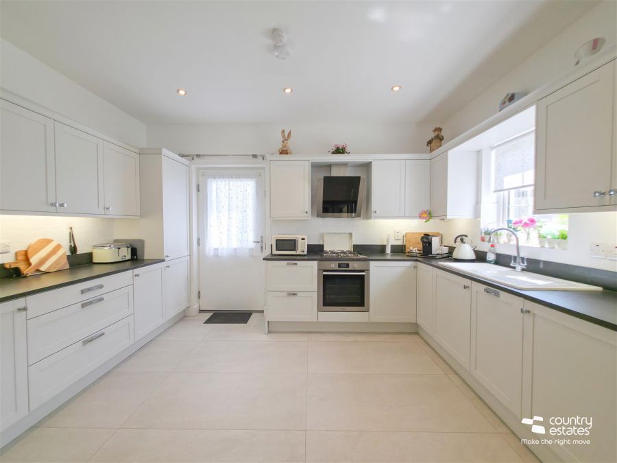 7 Blackrock Crescent