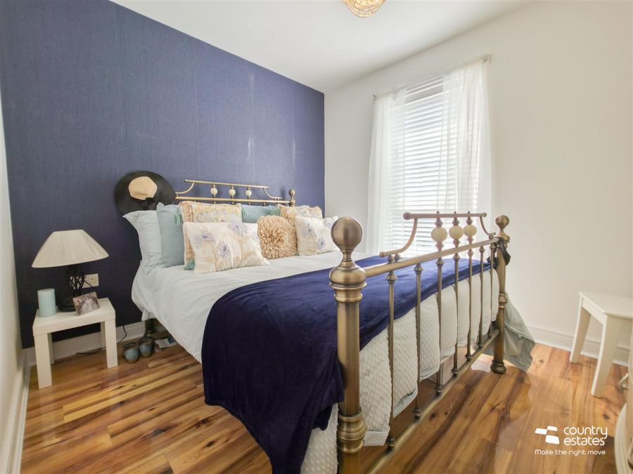 7 Blackrock Crescent