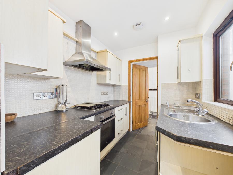 18 Willowfield Parade