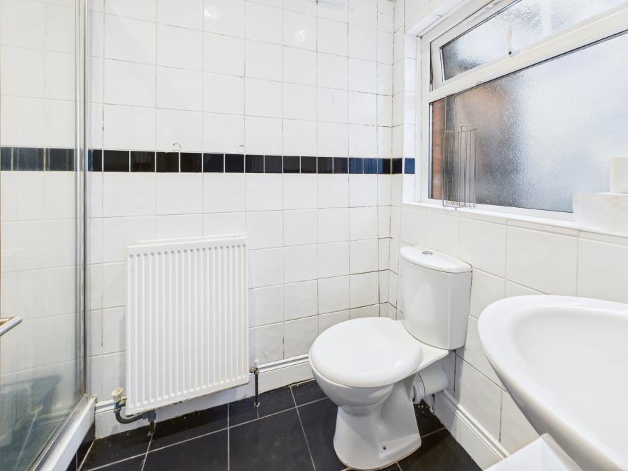 18 Willowfield Parade